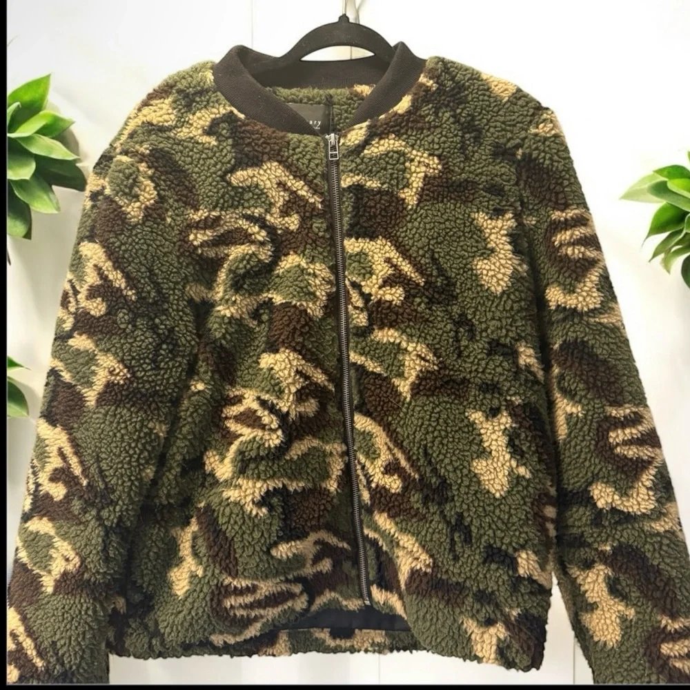 Sanctuary Cozy Fleece Camo Jacket Medium